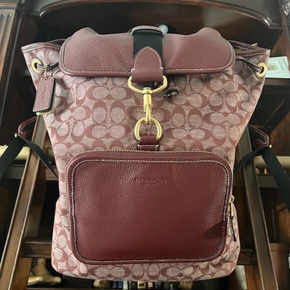 BACKPACK - Picture 1 of 4